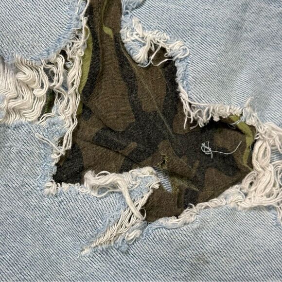 Y2K BCC Blues Distressed Light Wash Jeans - Men’s 36x30 - Camo-Lined Rips - Picture 7 of 13